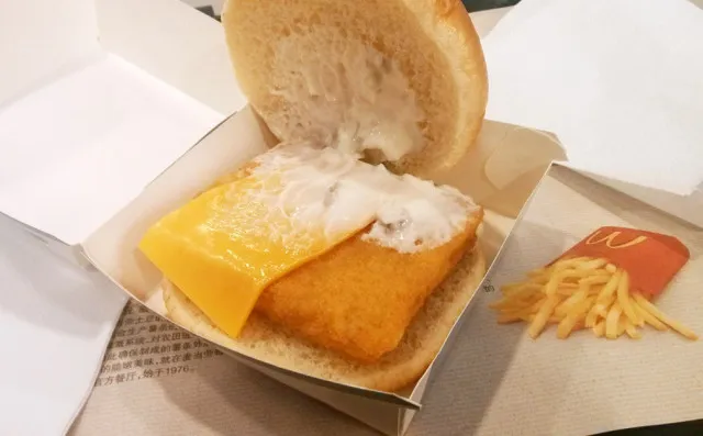 people are just discovering the reason filet-o-fish only has half a cheese 13571