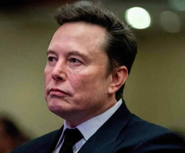 startling amount that elon musk pays tesla employees as the richest man in 13546
