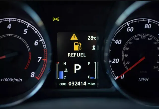 drivers are just realizing what the dashboard symbol that looks like a boa 13619