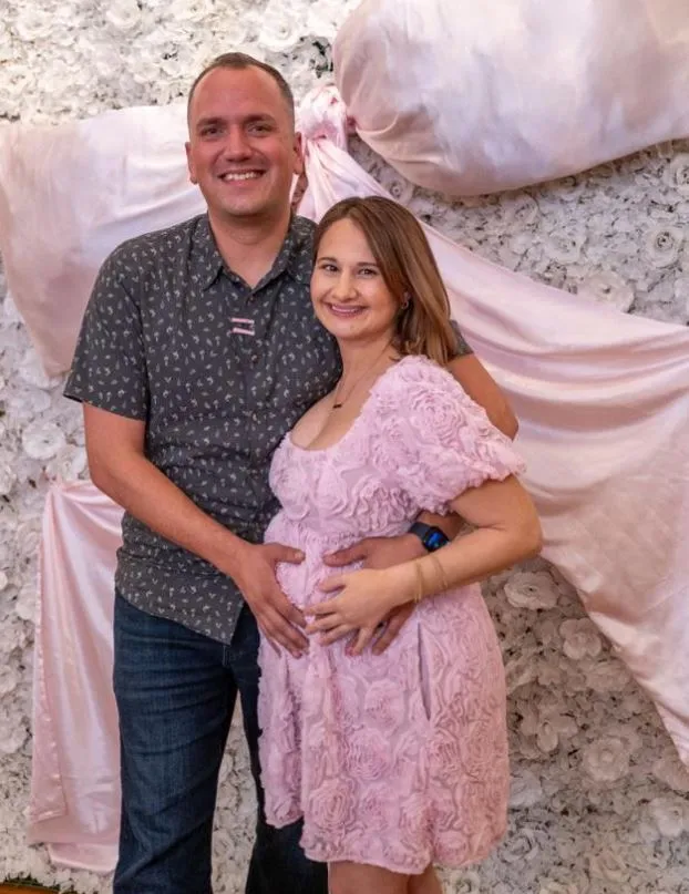 gypsy rose blanchard welcom baby girl exactlty one years after prison relea 13606