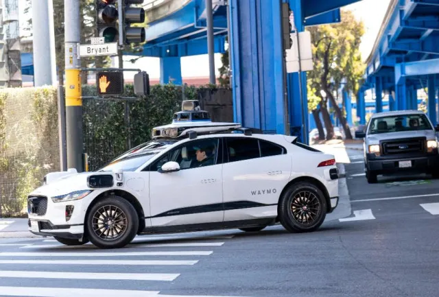 self-driving cab reveals what happens if a passenger passes out 13717