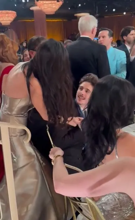 demi moore’s awkward interaction with kylie jenner at the golden globes spa 13970