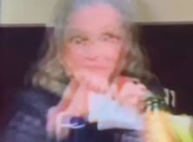 kathy bates rips up speech after golden globes loss 13965