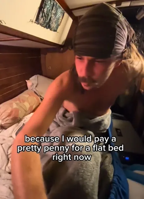 man shows how he sleep while sailing alone across pacific ocean 13987