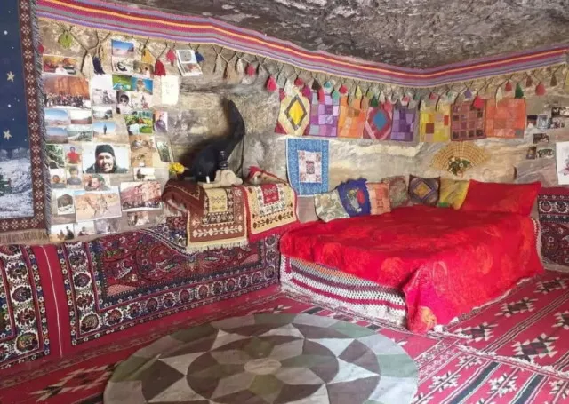 woman leaves city life to live in a cave with tribesman who liked her insta 14000