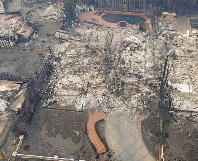 hollywood celebrities break down in tears as their homes destroyed by ragin 14164