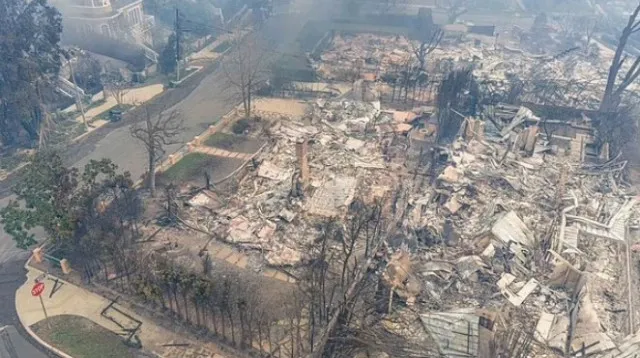 hollywood celebrities break down in tears as their homes destroyed by ragin 14158