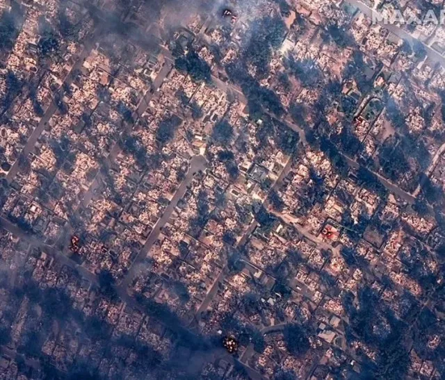 astonishing video captures miles of scorched earth in la, where multimillio 14329