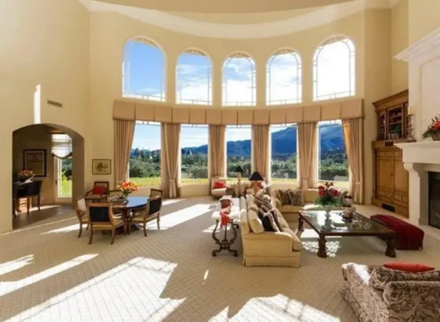 britney spears forced to evacuate her $7.4 million thousand oaks home over 14339