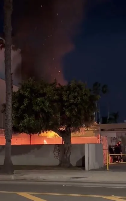 disturbing video captures individuals starting fires amid la wildfire crisi 14417