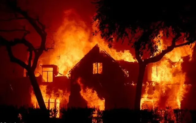 how mel gibsons malibu mansion was destroyed in devastating wildfires 14406