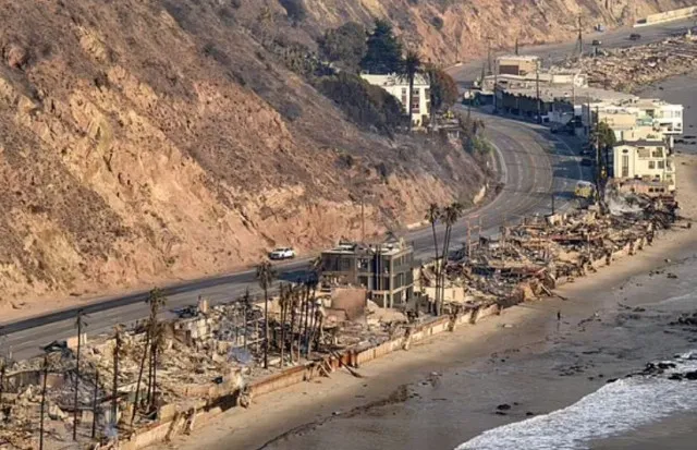 miracle as malibu home survives while neighboring properties are destroyed 14395