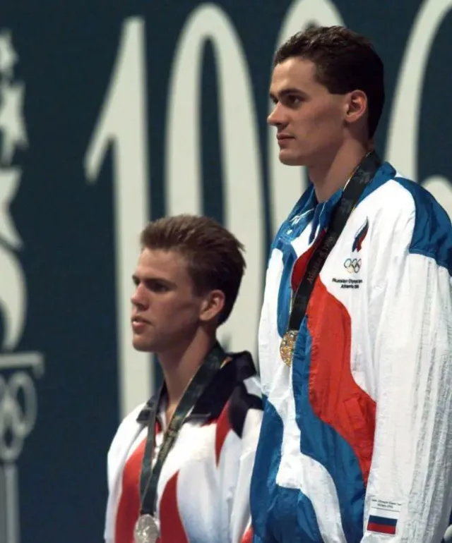 olympic hero gary hall jr. fears losing gold medals in la wildfires 14312