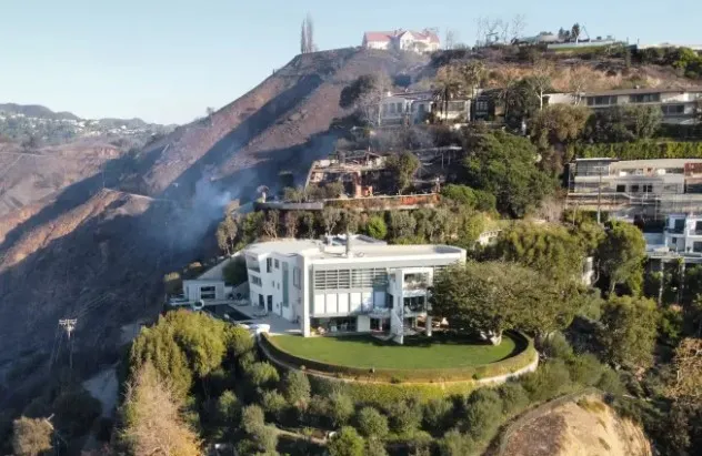 Tom Hanks' $26M cliffside home miraculously survives the flames from ...