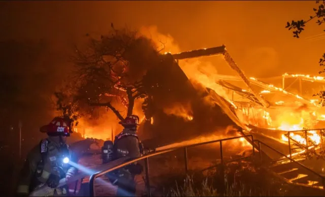 why do firefighters avoid using ocean water to put out la wildfires despite 14276