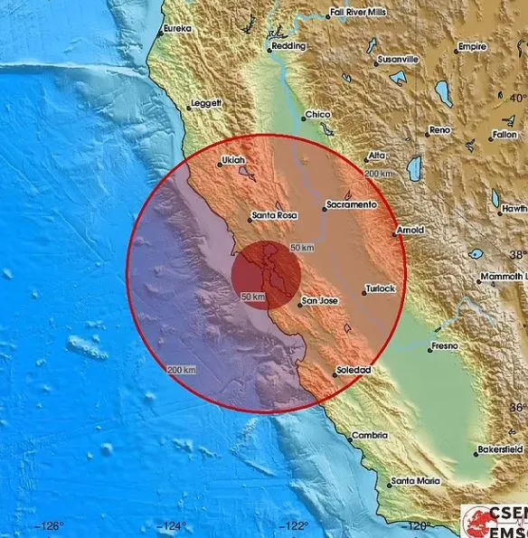 california hit by earthquake as wildfires ravage the state 14449