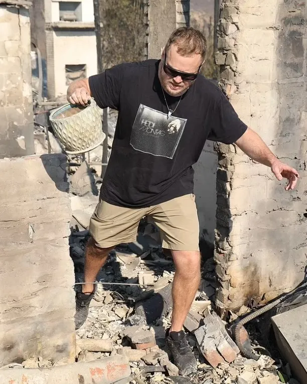 spencer pratt shares items narrowly escape from la wildfires at pacific pal 14481