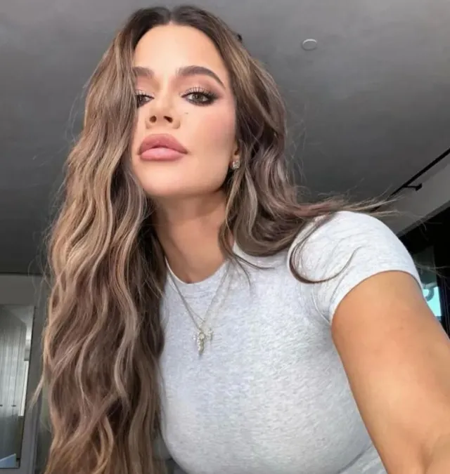 khloe kardashian faces backlash for criticizing mayor karen bass 14558