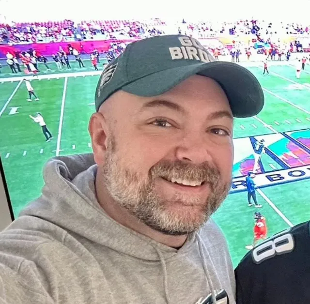 vile eagles fan fired for abusive behavior toward packers supporter 14904