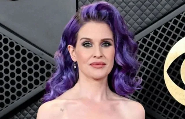 kelly osbourne calls out celebrities for using the la fires as a photo op, 14977