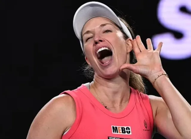 tennis star hits back at shouting crowd by slapping backside and boasting o 14947