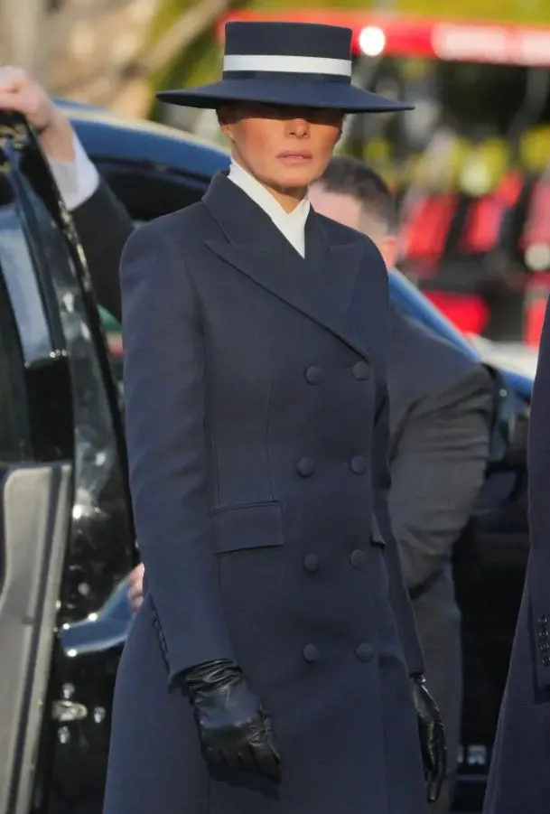 melania trump’s inauguration outfit draws hilarious reactions from viewers 15244