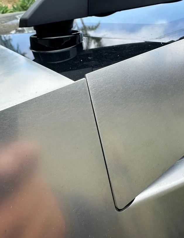 people baffled after pointing out the cybertrucks build quality 15265