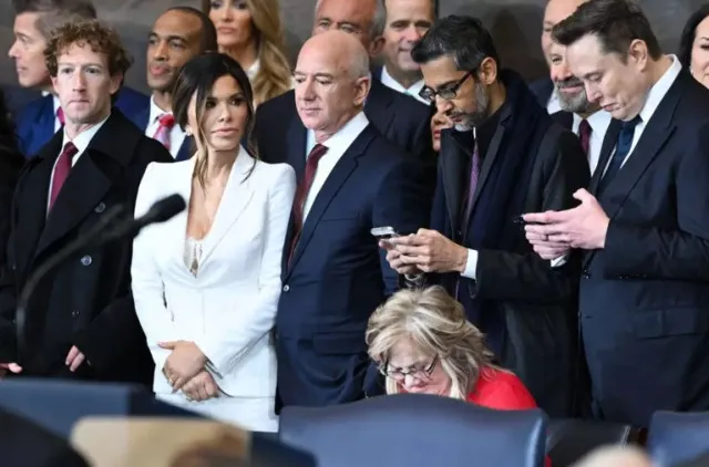 eight moments from trumps inauguration that were awkward but overlooked 15437