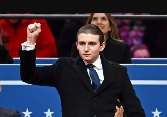 body language expert reveals what barron trumps hand gesture at inaugurati 15471