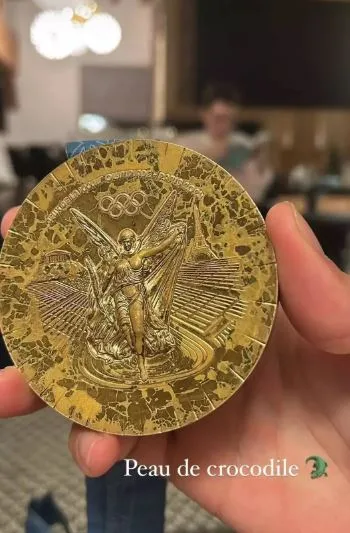 reality behind tarnished paris olympics medals revealed just days after d 15518