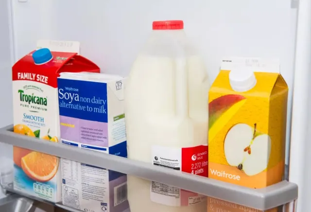 why storing milk in the fridge door could be a bad idea? 15658