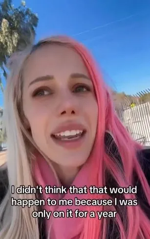 singer avery fights back tears as she reveals the devastating disease cause 15882