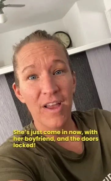mother removes daughters door over rule-breaking with boyfriend 16077