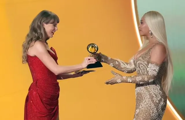 beyonce’s message to taylor swift at the grammys sparks debate 16194