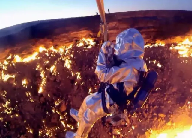 first explorer of earths door to hell describes it as an alien world 16124