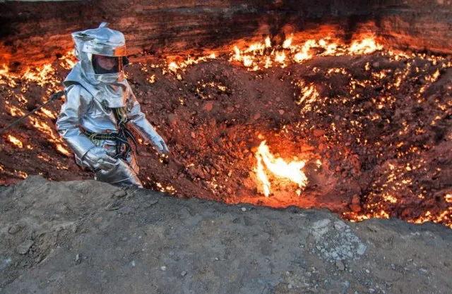 first explorer of earths door to hell describes it as an alien world 16127
