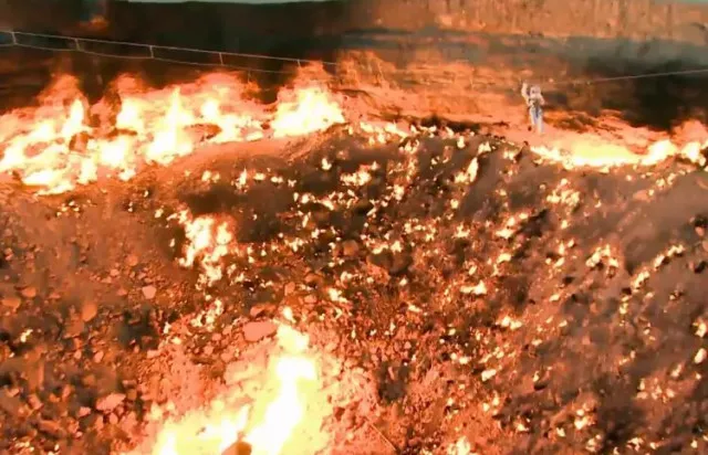 first explorer of earths door to hell describes it as an alien world 16125