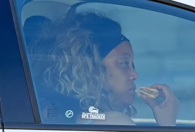super model tyra bank stuns mcdonalds workers while living a secret life 16316