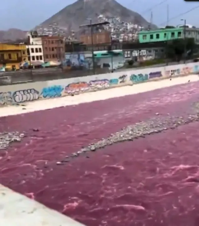 eyewitnesses stunned as major river mysteriously turns blood red but offici 16518