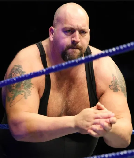 ex-wwe star shares insane 18,000-calorie daily diet consuming huge mcdonald 16548