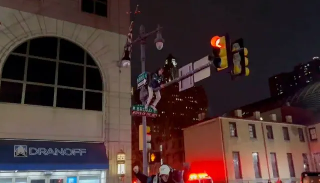 philadelphia descends into chaos as rowdy eagles fans celebrate super bowl 16617