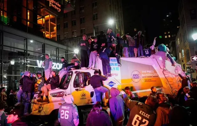 philadelphia descends into chaos as rowdy eagles fans celebrate super bowl 16619