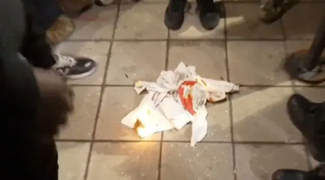 eagles fans criticized after burning kermit puppet and chanting against tay 16654