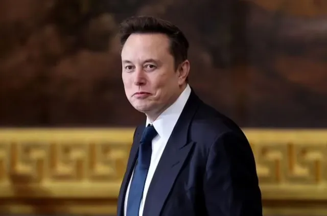 elon musk deactivates kanye wests twitter account after controversial tira 16731