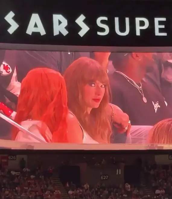 livvy dunne shares message for taylor swift after super bowl boos raining d 16747