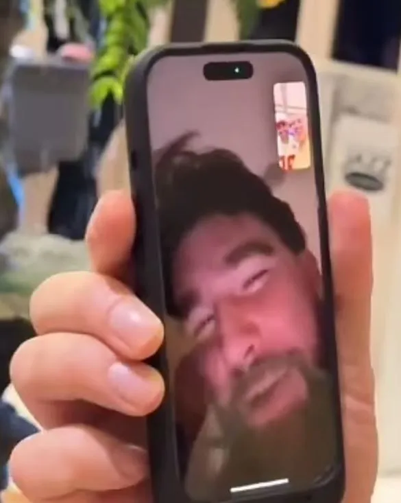 travis kelce stuns fans with facetime call to the chainsmokers after super 16697