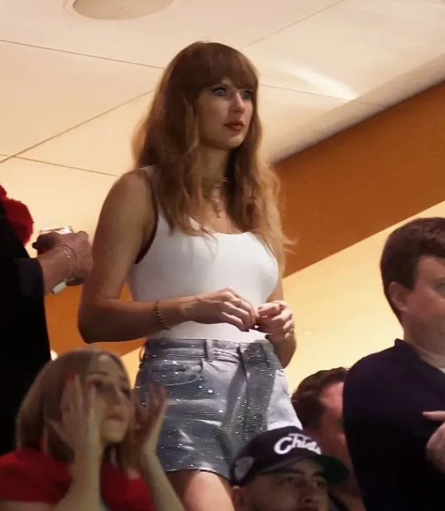 taylor swift supports travis kelce after tough super bowl loss 16809
