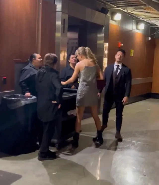 taylor swift praised after footage of her tipping grammys workers just days 16872