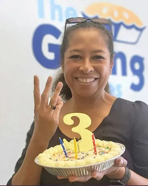 bakery owner struggles after tesla cancels $16,000 pie order last minute 17135