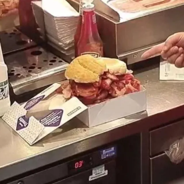 man orders biggest bacon roll from greggs with 51 rashers and 2,900 calor 17575